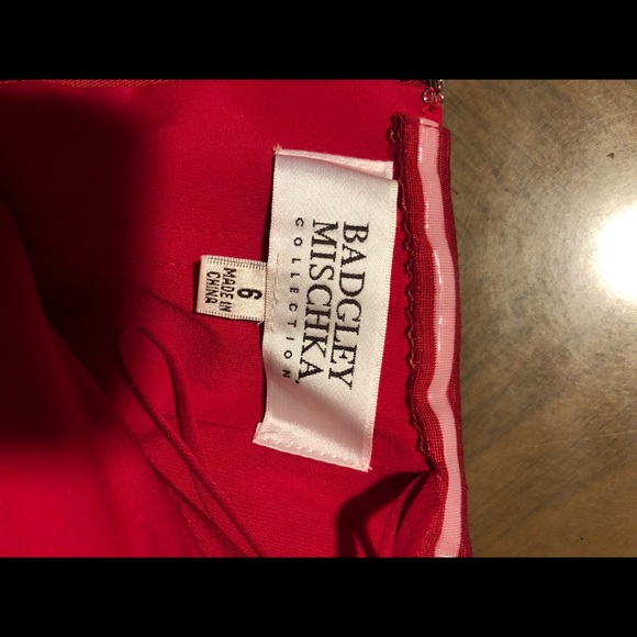 Women’s BADGLEY MISCHKA Red Gown {Size 6} - Picture 2 of 4